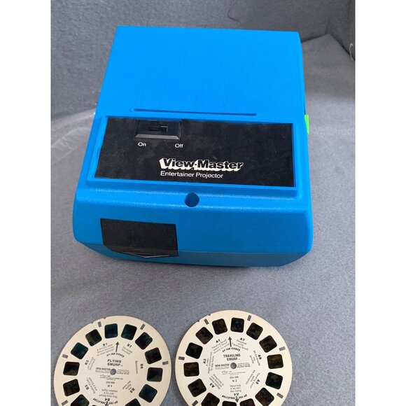 Vintage View-Master Entertainer Projector with 4 Smurf Classic Reels - Picture 3 of 8